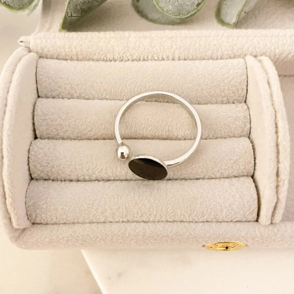 925 Sterling Silver Black Circle Ring Dainty Ring Geometric Minimalist Ring - Picture 8 of 8